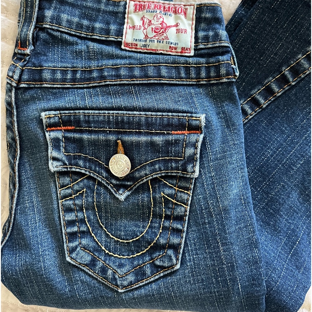 True Religion bootcut size 26 inseam 27.5inches . Vintage excellent condition.